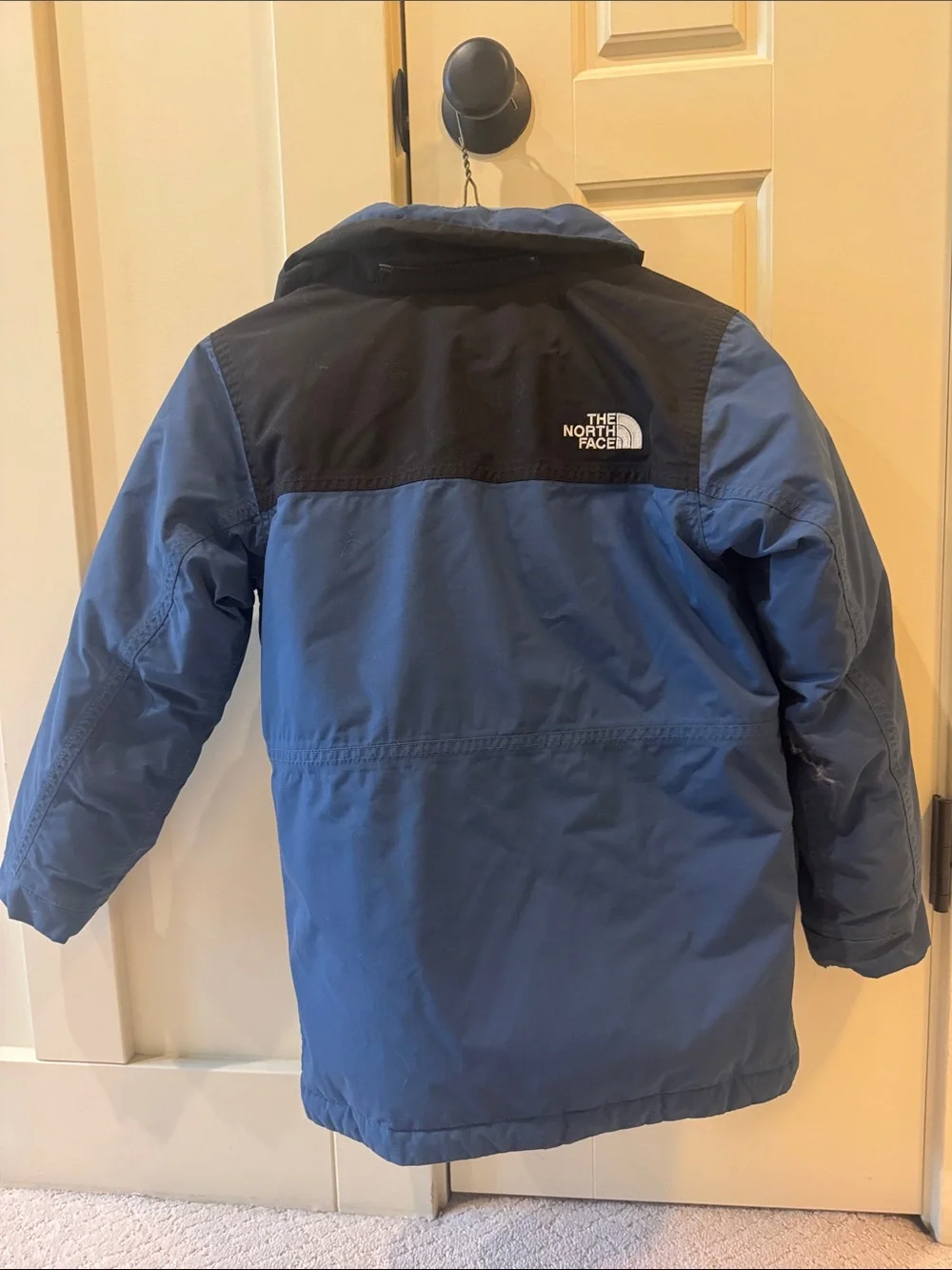The North Face Boys Navy Blue and Black Insulated‎ Parka